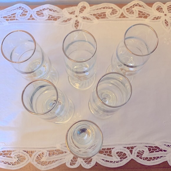 Six 1986 Petro-Canada Olympic Torch Champagne flutes with 22 karat gold design - Picture 3 of 5